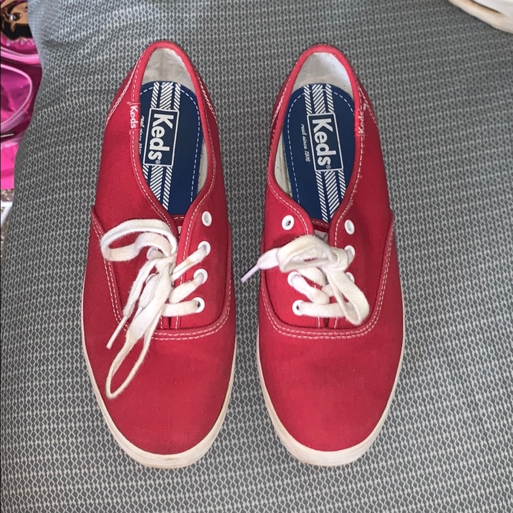 Red keds
